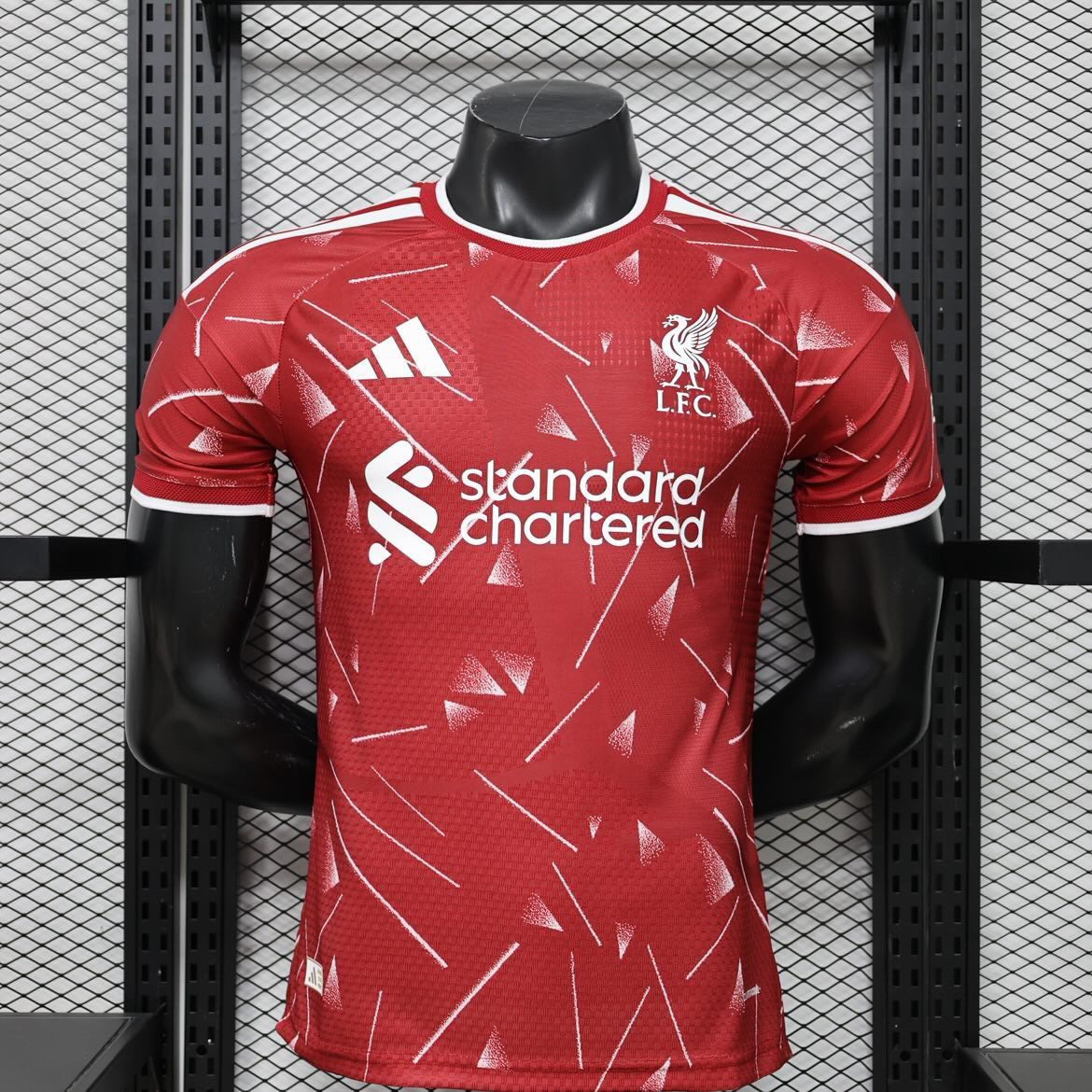LIVERPOOL DOMÁCÍ 26/27